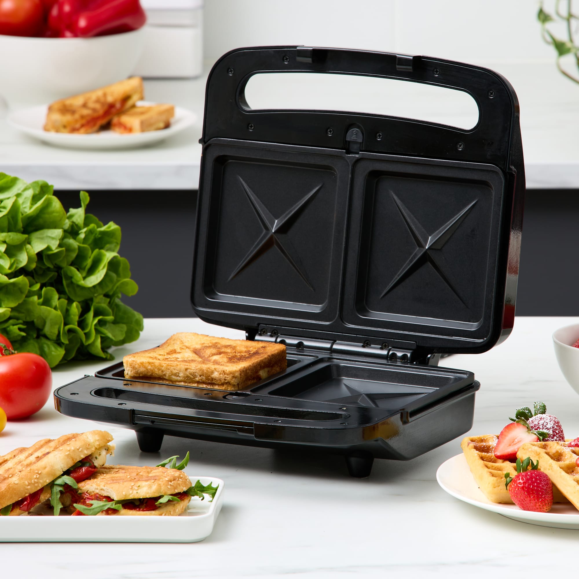 Living & Co Deep Dish Sandwich Maker Black Black